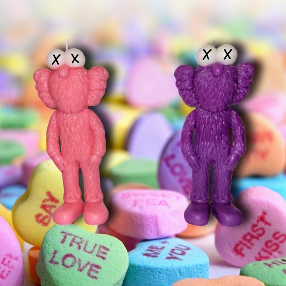 Designer Art Custom Hand Poured Kaws Candle BFF Gift Set - Picture 6 of 14